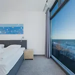 Laguna Boulevard By Renters Prestige
