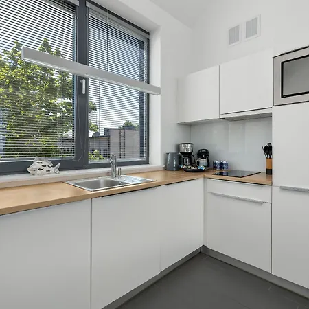 Laguna Boulevard By Renters Prestige