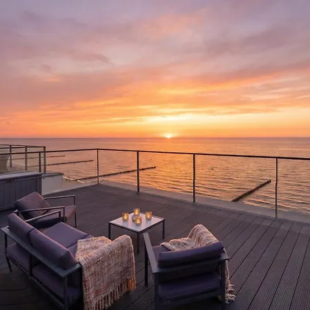 Laguna Boulevard By Renters Prestige *